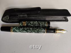 1990s Parker Duofold Centennial, 18k Gold in Marbled Jade Green, with original leather carry case