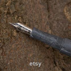 Artisan Fountain pen in a swirly Grey Acrylic