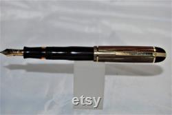 Beautiful RESTORED 1940's EVERSHARP Debutant Burgundy barrel and Gold Red stripped cap fountain pen