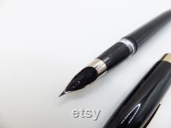Black WD Sheaffer Snorkel Statesman Fountain pen restored