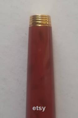 Classic Parker Fountain pen with 14 kt gold nib.