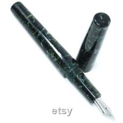 Conway Stewart Classic Green Langley Loft Bespoke Fountain Pen Bock or JoWo 6 Nib, Gift Box