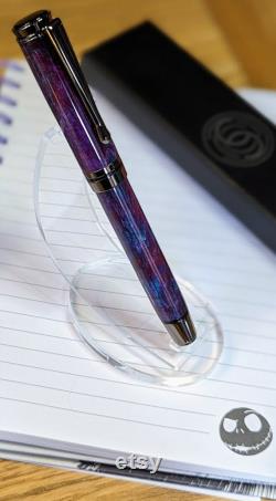 Cyclone Fountain pen with a amazing Diamondcast nebula body