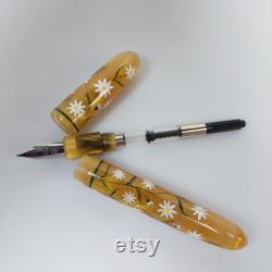 Daisy Handmade and Handpainted Fountain Pen.