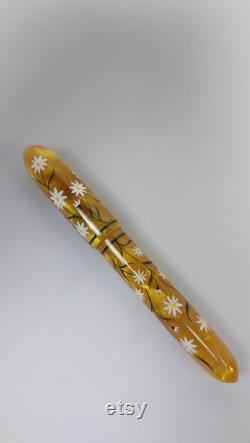 Daisy Handmade and Handpainted Fountain Pen.