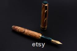Fountain Pen Olive Wood and Shades of Green Made in Italy