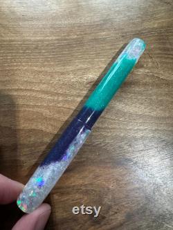 Handmade Colour Changing Purple to Teal 'Crown of Light' Fountain Pen