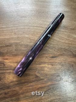 Handmade Omas Bologna la Magica Fountain Pen