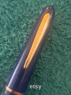 Large (5.51 ) Blue Eversharp Symphony 1940's Vintage Fountain Pen 4MFS to 2.5mm Excellent Daily Writer