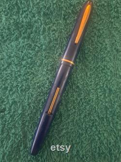 Large (5.51 ) Blue Eversharp Symphony 1940's Vintage Fountain Pen 4MFS to 2.5mm Excellent Daily Writer