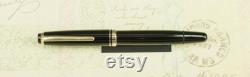 Luxurious Fountain Pen Montblanc 264 Gold Plated Trims Black Resin original Montblanc Gold Nib 14 k EF Piston filler