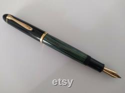 PELIKAN VINTAGE 140 Green Stripe Medium 14K GOLD Nib Fountain Pen Mint
