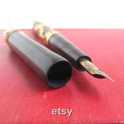 Parker 33 Lucky Curve Fountain Pen Antique Gold Filigree Overlay Pen with Parker Lucky Curve Key Hole Nib