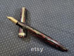 Parker Striped (Duovac) Vacumatic Duofold Senior Fountain Pen (dusty red or maroon) 1944