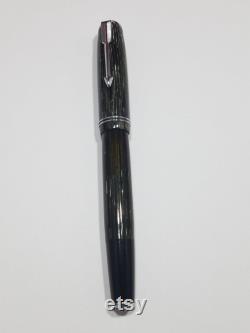Parker Vacumatic Shadow Wave Fountain Pen 1939