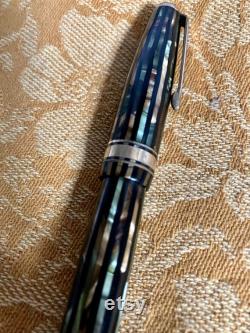 Parker Vintage Fountain Pen With Colorful Design