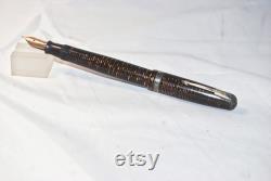 Recently restored 1943 Parker Vacumatic Laminated Golden Brown Pearl fountain pen