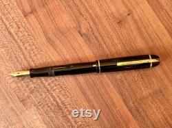 Restored Eversharp Skyline, Vintage Fountain Pen with Flexible Nib. Standard size, in Black with gold trim. Read description please.