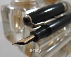 Restored Parker Vacumatic Major Fountain Pen in Classic Black Medium Point Vintage 1945