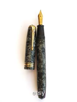 Vintage-Conway Stewart 58-Superb Fountain pen With 14ct Gold Nib-VGC-circa 1950's