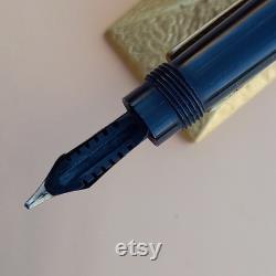 Vintage Fountain pen KAWECO -Made in Germany 1930 c -gold nib size F extra flex Excellent condition