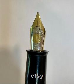 Vintage Gray Levenger Fountain Pen 2754 B 18K Gold Nib and Sterling