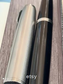 Vintage Parker 51 fountain pen aeromatic filler Box and Papers