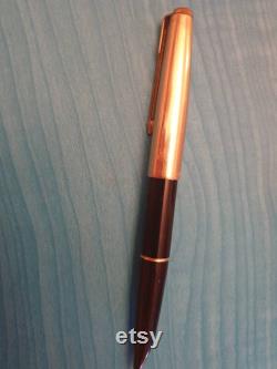 Vintage Parker Fountain Pen . In perfect condition 12K Gold Filled