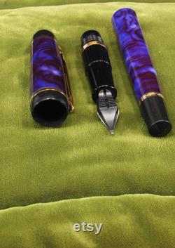 Vintage Waterman of Paris Phileas Fountain Pen Writing Set