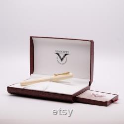 Visconti Voyager pearl white Fountain Pen