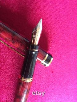 Waterman Paris Expert fountain pen 90's unused Made in France Dark red marble effect Gold plated nib Gift for him Gift for her Hand-crafted