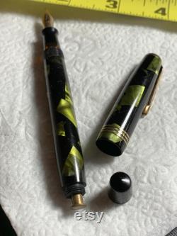 ca 1940's Parker challenger restored marbeled sea green body 14K gold nib super nice ready to write