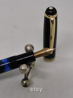 montblanc 264 foumtain pen in extra good working condition