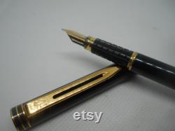 stunning vintage WATERMAN Ideal Paris 18k gold nib Fountain pen